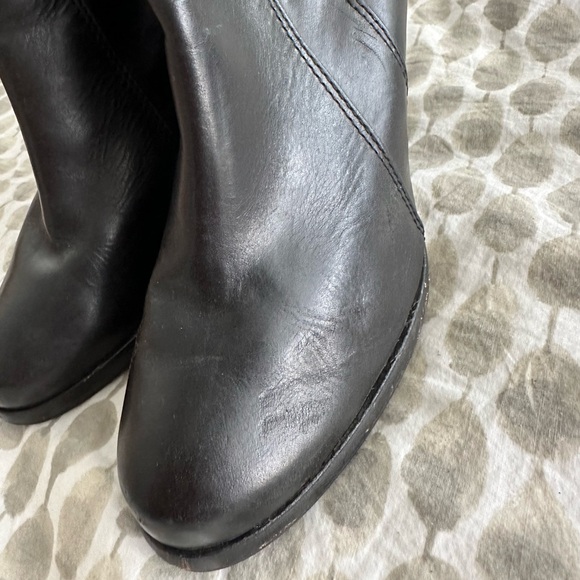 Frye boots 6.5 GUC - Picture 2 of 3